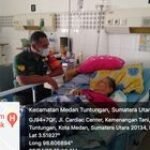 Jenguk Warga Sakit, Babinsa Koramil 0201-07/MT Serma Suratno Berikan Motivasi & Doa
