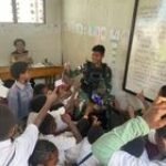 Satgas Yonif 721/Makkasau Peduli Pendidikan di Lanny Jaya