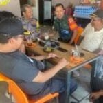 Babinsa Koramil 0201-09/MB Serka Suseno & Bhabinkamtibmas Lakukan Komsos Dengan Tomas