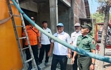 Peltu Narto Bantu Pendistribusian Air Bersih di 2 Dusun