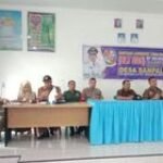 Masyarakat Percut Sei Tuan Menerima Bantuan BLT untuk Tiga Bulan