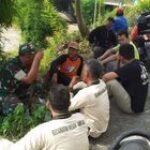 Babinsa Serda Ahmad Hasibuan Gelar Komsos di Tengah Pelaksanaan Kerja Bakti Kelurahan Harjosari I