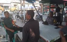 Babinsa Koramil 0201-10/MM Serda Raju Ilham Tingkatkan Silaturahmi melalui Komsos dengan Babinkamtibmas dan Warga Binaan
