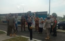 Babinsa Koramil 0201-01/MM Serda Erwin Syahputra Mendampingi Tim Terpadu Satpol PP dalam Penertiban Bangunan di Kelurahan Tanah Enam Ratus