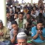 Personil TMMD Ke-118 Sholat Jum'at Di Masjid Jamik Al-Hidayah