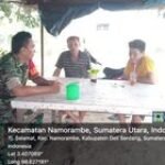 Babinsa Koramil 0201-14/PB, Serka David Manullang, Galakkan Komsos di Desa Uruk Gedang untuk Keamanan dan Kebersihan