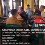 Babinsa Kelurahan Teladan Timur Memperkuat Hubungan dengan Perangkat Kelurahan Melalui Kegiatan Rutin