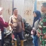 Babinsa Koramil 0201-04/MK Sertu Sutiono Mendukung Kebersihan Lingkungan di Kelurahan Teladan Barat