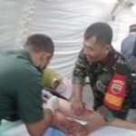 Babinsa Koramil 0201-05/MB Mendampingi Warga pada Kegiatan Bakti Sosial Sunat Massal dalam Rangka HUT TNI Ke-78