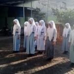 Babinsa Koramil 0201-10/MM Peltu Sofian Kadri Berikan Bimbingan Kepada Siswi PKL