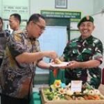 Personel Polsek Medan Timur Serta Jajaran Muspika, Sambangi Makoramil 0201-02/MT Sampaikan Ucapan Dirgahayu TNI