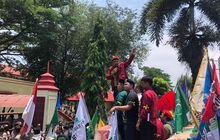 Kelompok Cipayung Plus Kutuk Keras Aksi BEM SI yang Kubur Foto Wali Kota Medan Saat Unjuk Rasa