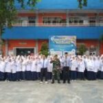 Tanamkan Rasa Cinta Tanah Air Danramil 0201-10/MM Kapten inf Rahimin Menjadi Irup Upacara Bendera