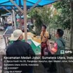 Babinsa Koramil 0201-08/MA Bersama Warga Binaan Komsos Di Warung Kopi