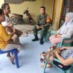 Komsos Di Rumah Warga, Babinsa Koramil 0201-08/MA Ajak Warga Hidup Rukun