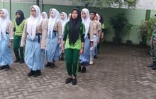 Babinsa Koramil 0201-10/MM Serda Hamjah Efendi Berikan Bimbingan Pelajar PKL