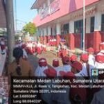 Tanamkan Rasa Cinta Tanah Air, Babinsa Koramil 0201-10/MM Pelda Lamsihar Simatupang Jadi Pembina Upacara Bendera