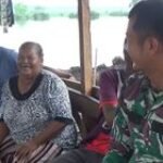 Berkaca - Kaca Mata Seorang Ibu Yang Akan Ditinggalkan Pergi Anak - Anaknya