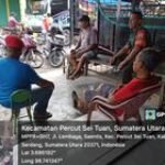 Babinsa Desa Tanjung Pelda Rahmad Komsos Bersama Pedagang