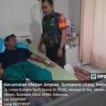 Berikan Doa Dan Motivasi, Babinsa Koramil 0201-08/MA Jenguk Rekannya Yang Sedang Sakit