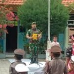 Babinsa Serma Suranto dan Serma Hari Pimpin Upacara Hari Pahlawan
