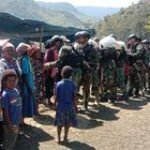 Gereja Gume Direnovasi, Satgas 721 dan Warga Bakar Batu