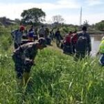 Babinsa Koramil 0201-08/MA Serda Tirto Ikut Laksanakan Gotong Royong Pembersihan Bantaran Sungai Deli