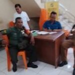 Kunjungi Kantor Lurah, Babinsa Koramil 0201-08/MA Sertu Khairudin Komsos Bersama Staf Kelurahan