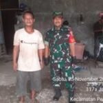 Babinsa Koramil 0201-13/PST Komsos Warga Pengepul Barang Bekas Di Desa Binaan