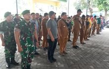 Babinsa Koramil 0201-03/MD Peltu Rahmad Hidayat Laksanakan Pendampingan Penertiban APK