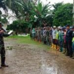 Komandan Koramil Kapten inf Rahimin Beserta Babinsa Koramil 0201-10/MM laksanakan Gotong Royong Massal Normalisasi Sungai Deli