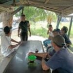 Peduli Situasi Wilayah Masa Kampanye, Babinsa Serka Darmansyah Sambangi Warga Masyarakat