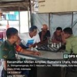 Jalin Kedekatan Dengan Warga, Babinsa Koramil 0201-08/MA Serda J.Sinaga Anjangsana Ke Warung Kopi