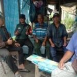 Babinsa Kodim 0201 Koramil 14/Pancur Batu Tingkatkan Silaturahmi melalui Kegiatan Komsos di Dusun 3 Desa Durin Jangak
