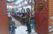 Babinsa Koramil 0201-16/TM Serda Fitriyadi Laksanakan PAM Gereja HKBP Dolok Jetun