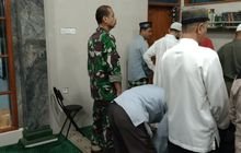 Guna Tingkatkan Keimanan, Safari Subuh Babinsa Koramil 0201-03/MD Serma Sinurat & Serda Budi Sholat Subuh Berjamaah