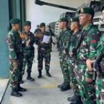 Komandan Batalyon Armed 9 Kostrad Lakukan Inspeksi Mendadak Prajurit dalam Apel Kecabangan Armed