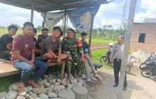 Komsos Dengan Pemuda, Babinsa Ingatkan Jaga Keamanan dan Jauhi Pinjol Serta Narkoba