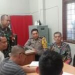 Gandeng Babinkamtibmas, Babinsa Koramil 0201-01/MP Sertu Hadi Jali Keakraban Bersama Staf Kelurahan