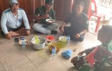 Babinsa Koramil 0201-13/PST Beri Masukan Bersama Tokoh Pemuda Desa Binaan