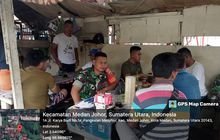 Babinsa Koramil 0201-08/MA Serda Tirto Berbaur Dengan Warga Binaan Di Warung Kopi