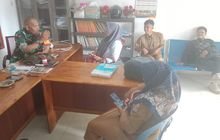 Babinsa Koramil 0201-16/TM, Koptu Erwin Syah Melaksanakan Komsos Di Desa Tj Mulia