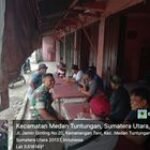 Babinsa Serma PH Sirait Komsos Bersama Tukang Becak