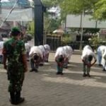Babinsa Koramil 0201-10/MM Sertu Widadi Berikan Bimbingan Siswi PKL