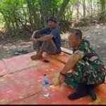Babinsa Serka Suriono Komsos Bersama Petani Padi Sukseskan Program Ketahanan Pangan