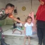 Babinsa Serma Kasdi Berikan Edukasi Pola Hidup Sehat Bagi Anak Stunting