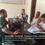 Bulan Puasa Tak Hilangkan Semangat, Babinsa 0201-14/PB Peltu Ganda Putra Gurugisinga Meriahkan Komsos Desa Binaan