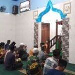 Babinsa Serka Sutikno dan Masyarakat Binaan Gelar Safari Subuh di Masjid Istiqomah, Medan Timur