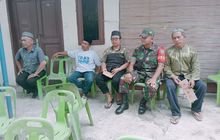 Babinsa Serda Yudha F Ramil 0201-13/PST Ikut Berbela Sungkawa, Melayat Atas Meninggalnya Warga Binaan