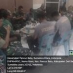 Anggota Koramil 0201-14/PB dan Polsek Pancur Batu Gelar Buka Puasa Bersama Warga